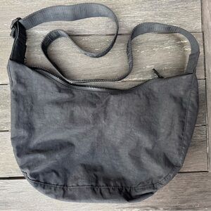 Baggu Black Medium Crescent Bag - VGUC
